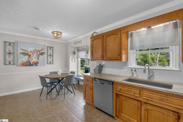 105 Yorktown Court, Easley, SC 29642