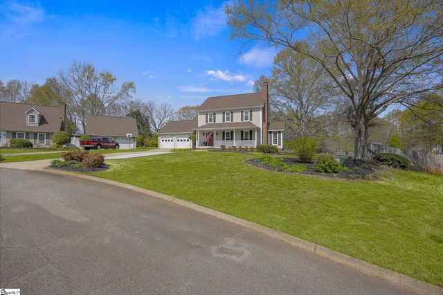 105 Yorktown Court, Easley, SC 29642