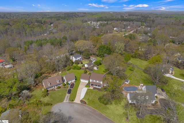 105 Yorktown Court, Easley, SC 29642