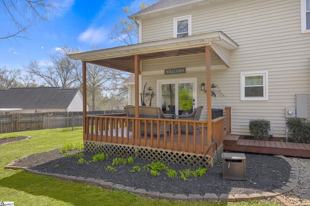 105 Yorktown Court, Easley, SC 29642