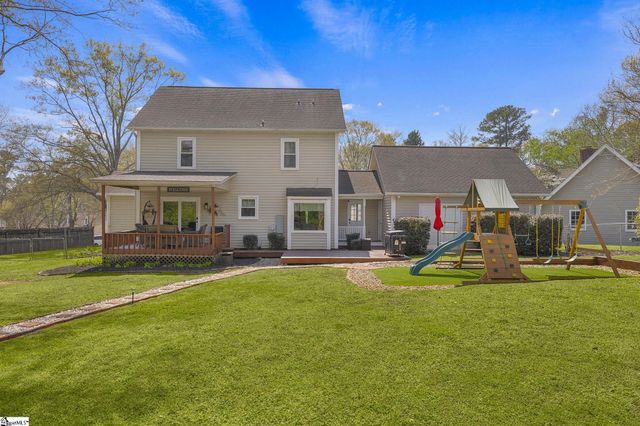 105 Yorktown Court, Easley, SC 29642