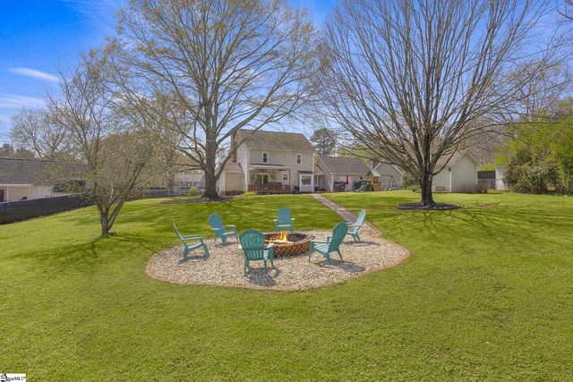 105 Yorktown Court, Easley, SC 29642