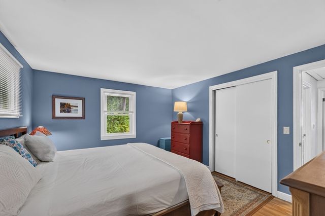 39 Hillsdale Rd, Dedham, MA 02026