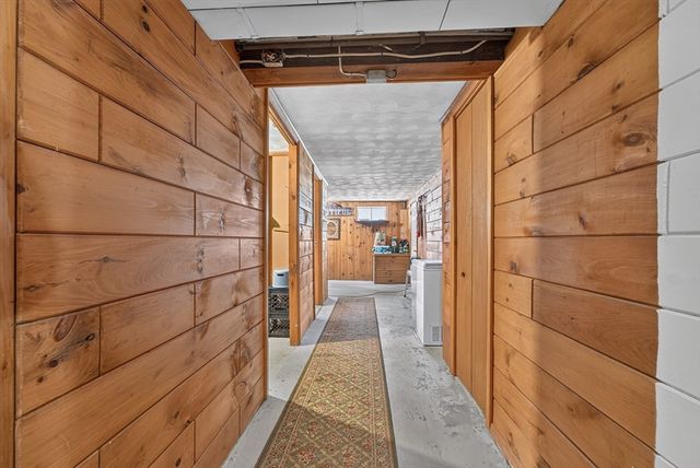 39 Hillsdale Rd, Dedham, MA 02026