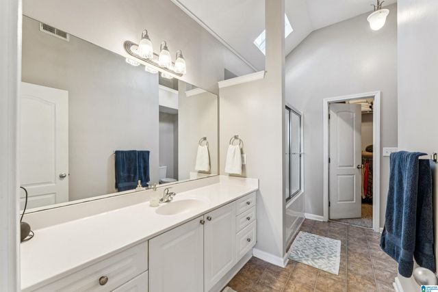 1290 VILLAGE TRAIL, Calera, AL 35040