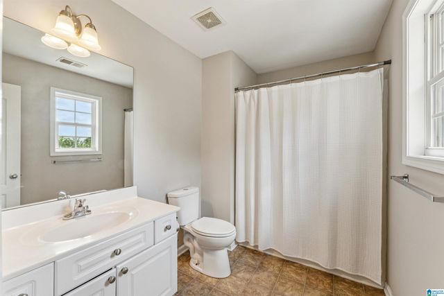 1290 VILLAGE TRAIL, Calera, AL 35040