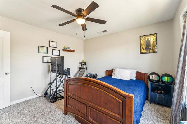 1290 VILLAGE TRAIL, Calera, AL 35040