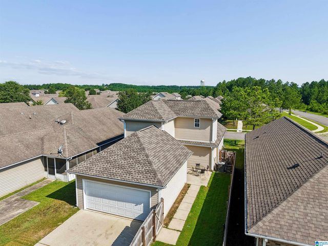 1290 VILLAGE TRAIL, Calera, AL 35040