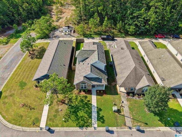 1290 VILLAGE TRAIL, Calera, AL 35040