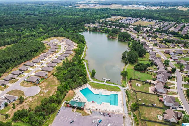 1290 VILLAGE TRAIL, Calera, AL 35040