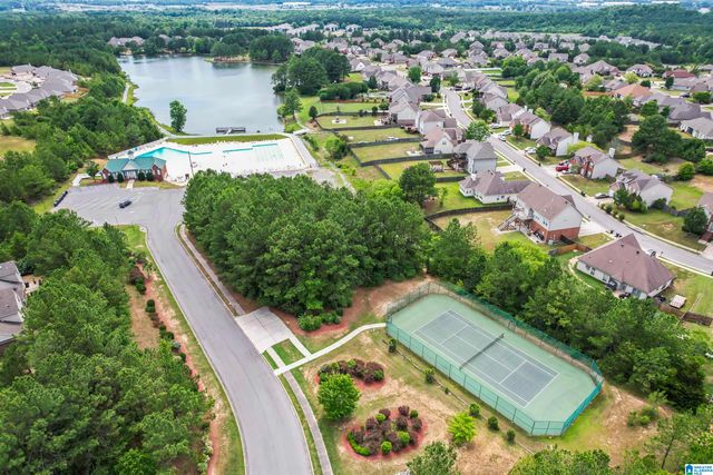 1290 VILLAGE TRAIL, Calera, AL 35040
