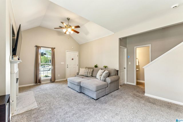 1290 VILLAGE TRAIL, Calera, AL 35040