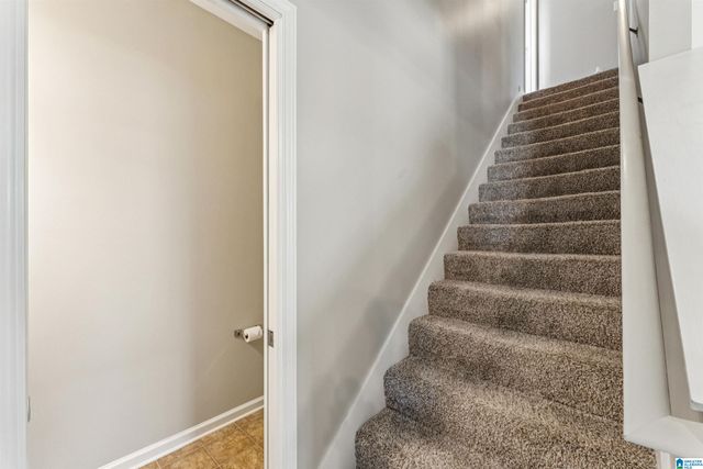 1290 VILLAGE TRAIL, Calera, AL 35040