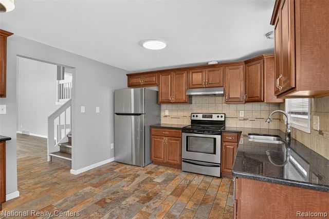 29648 Hillbrook Street, Livonia, MI 48152