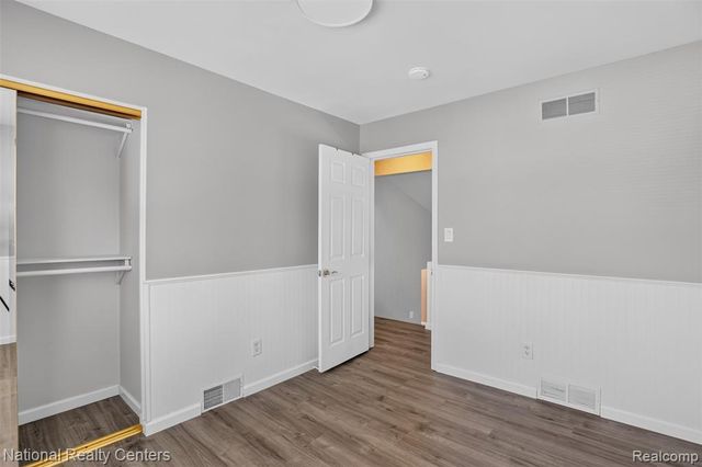 29648 Hillbrook Street, Livonia, MI 48152