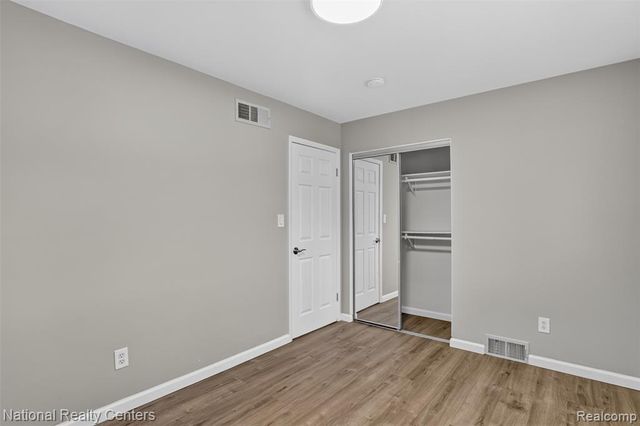 29648 Hillbrook Street, Livonia, MI 48152