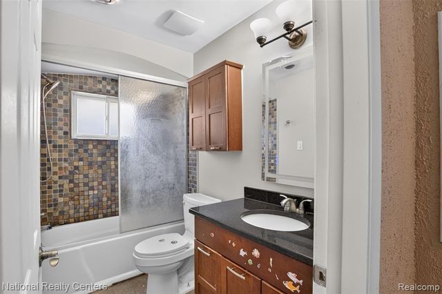 29648 Hillbrook Street, Livonia, MI 48152
