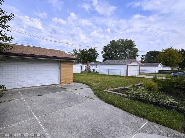 29648 Hillbrook Street, Livonia, MI 48152