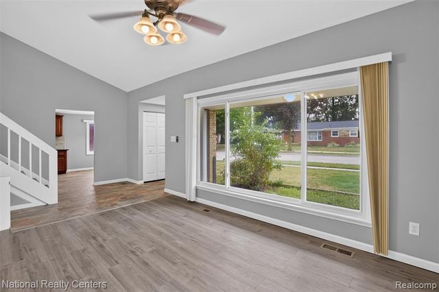 29648 Hillbrook Street, Livonia, MI 48152