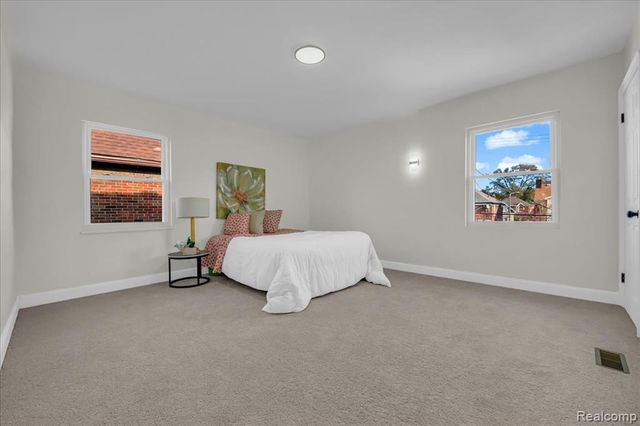 18050 Wisconsin Street, Detroit, MI 48221