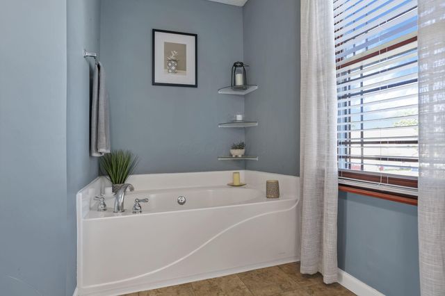 3778 Carlotta Street, Grove City, OH 43123