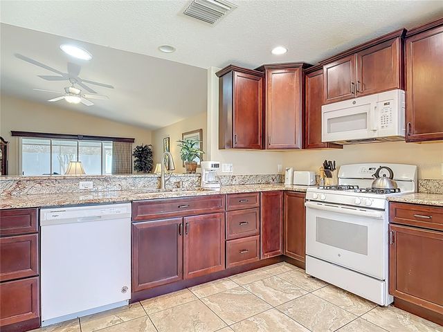 15867 SW 13TH CIRCLE, Ocala, FL 34473