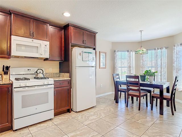 15867 SW 13TH CIRCLE, Ocala, FL 34473