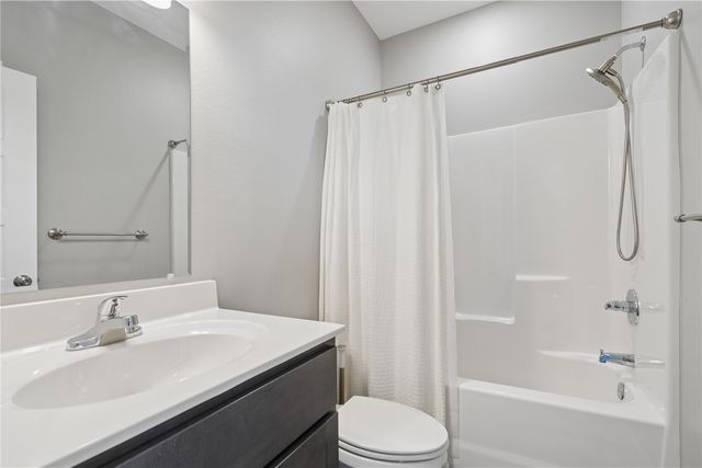 1555 Parker Court, North Liberty, IA 52317