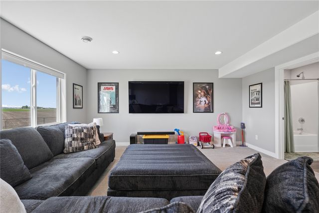 1555 Parker Court, North Liberty, IA 52317