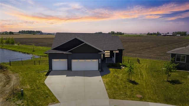 1555 Parker Court, North Liberty, IA 52317