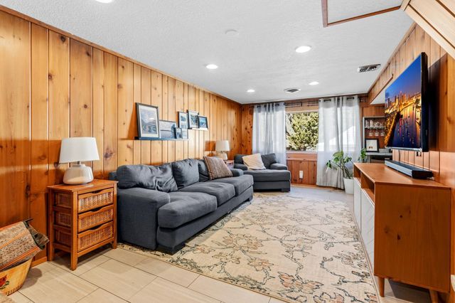 3320 Scott Avenue N, Golden Valley, MN 55422