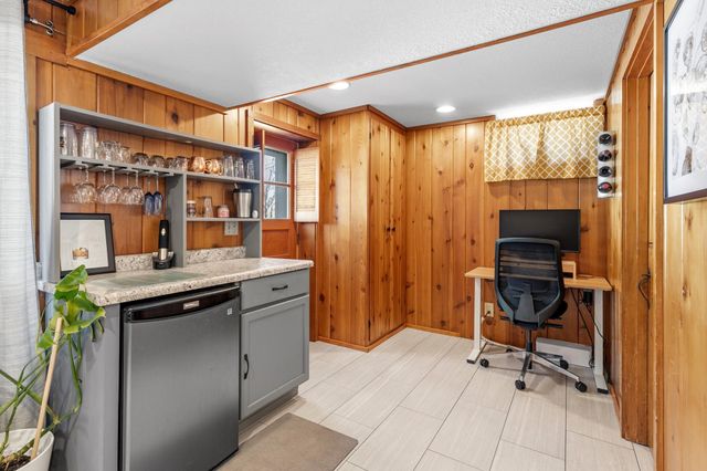 3320 Scott Avenue N, Golden Valley, MN 55422