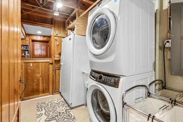 3320 Scott Avenue N, Golden Valley, MN 55422