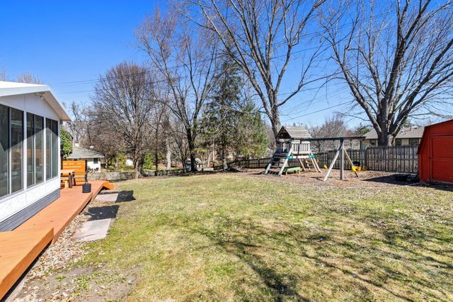 3320 Scott Avenue N, Golden Valley, MN 55422