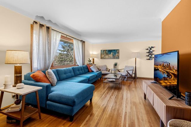 3320 Scott Avenue N, Golden Valley, MN 55422