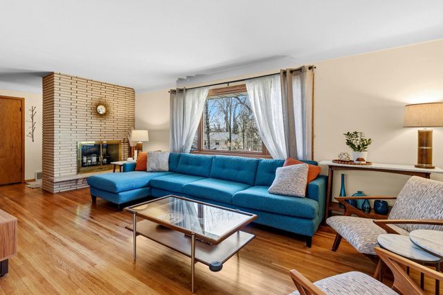 3320 Scott Avenue N, Golden Valley, MN 55422