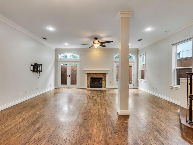 918 Knox Street, Houston, TX 77007