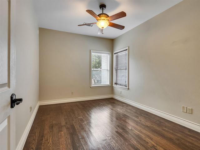 918 Knox Street, Houston, TX 77007