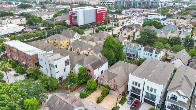 918 Knox Street, Houston, TX 77007