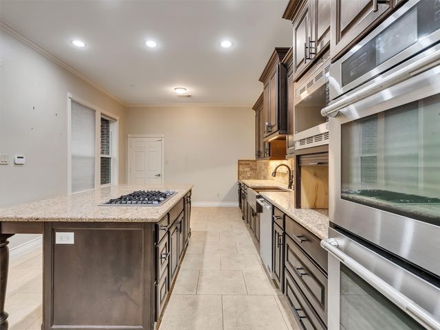 918 Knox Street, Houston, TX 77007