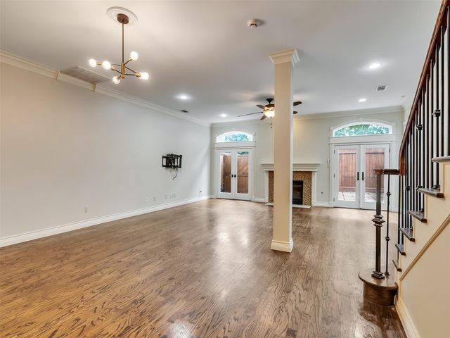 918 Knox Street, Houston, TX 77007