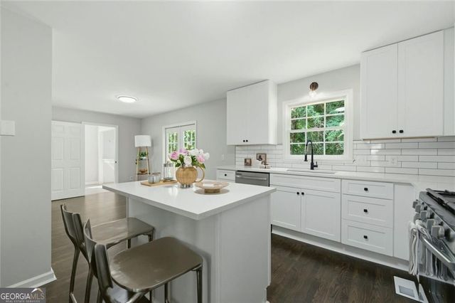 4279 W Mill Run Run NW, Kennesaw, GA 30152