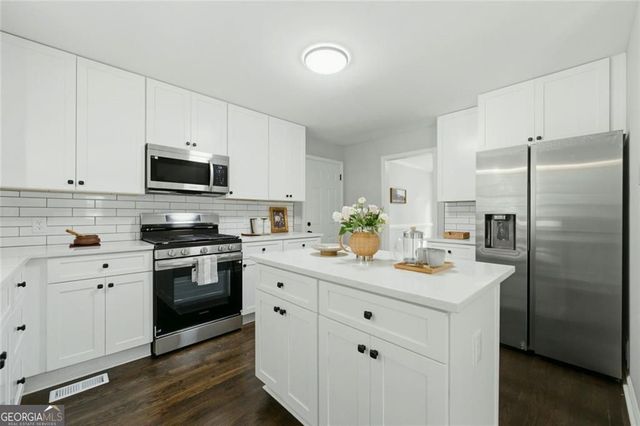 4279 W Mill Run Run NW, Kennesaw, GA 30152