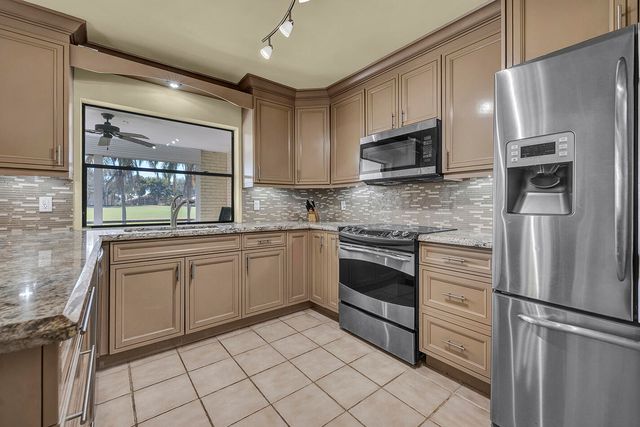 5362 Piping Rock Drive, Boynton Beach, FL 33437