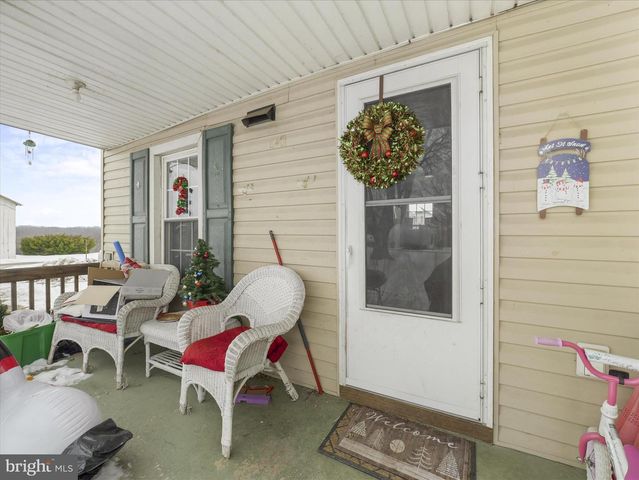 13643 CREEK VIEW DR, Hagerstown, MD 21740