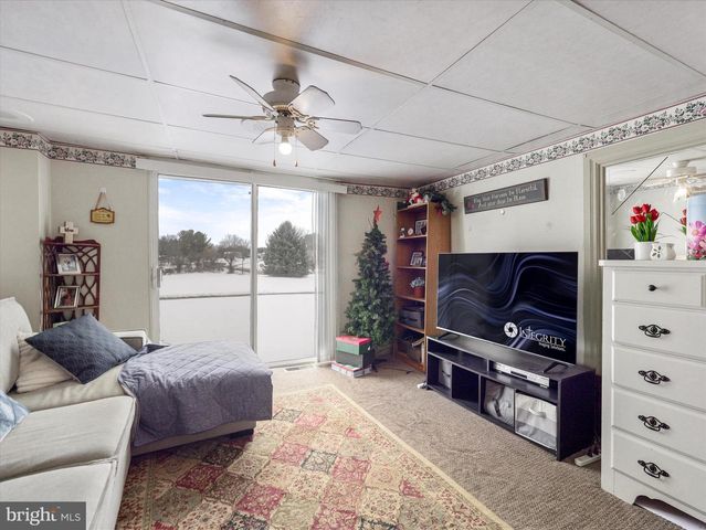 13643 CREEK VIEW DR, Hagerstown, MD 21740