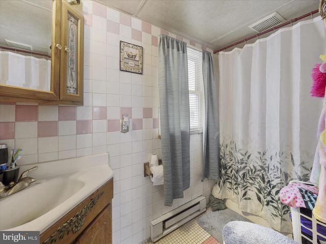 13643 CREEK VIEW DR, Hagerstown, MD 21740