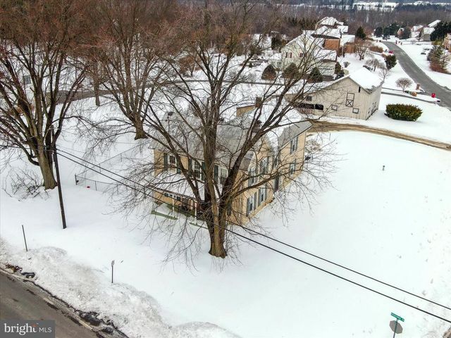 13643 CREEK VIEW DR, Hagerstown, MD 21740