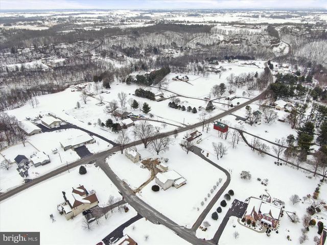 13643 CREEK VIEW DR, Hagerstown, MD 21740