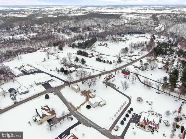 13643 CREEK VIEW DR, Hagerstown, MD 21740